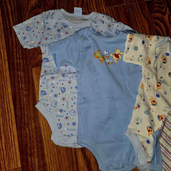 Y2K Disney Baby Boy Disney Winnie The Pooh Bodysuit Set 0-3 NEW - Picture 8 of 12